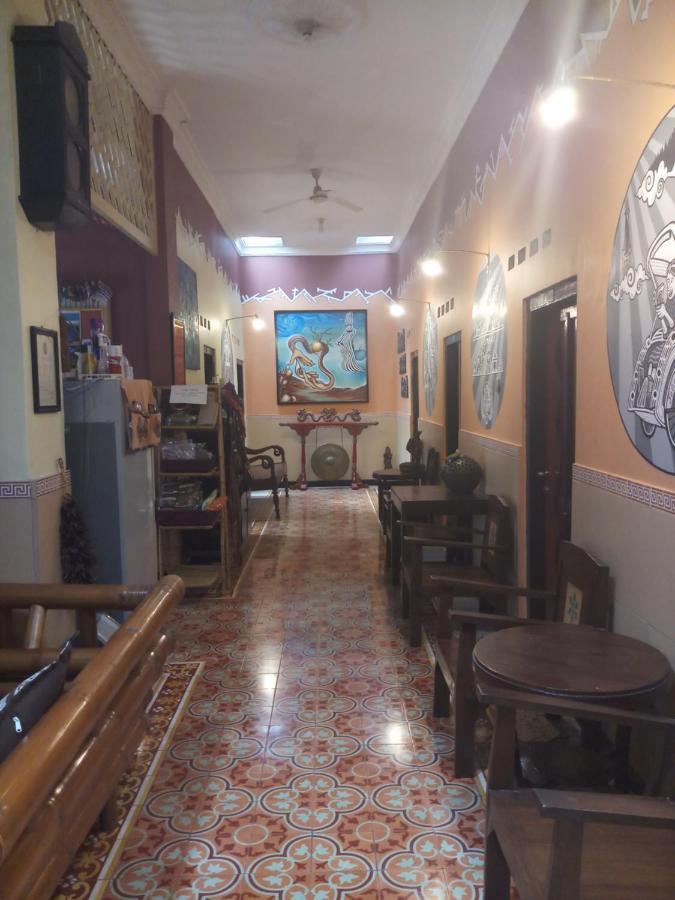 Losmen Setia Kawan Jogjakarta Buitenkant foto